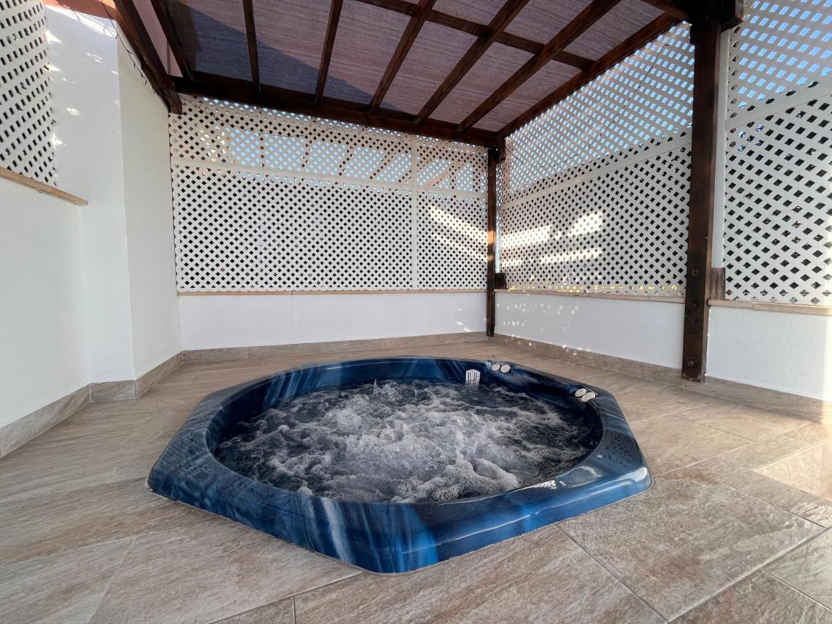 Atico Helena Con Solarium Y Jacuzzi Privado En Laguna Appartement *